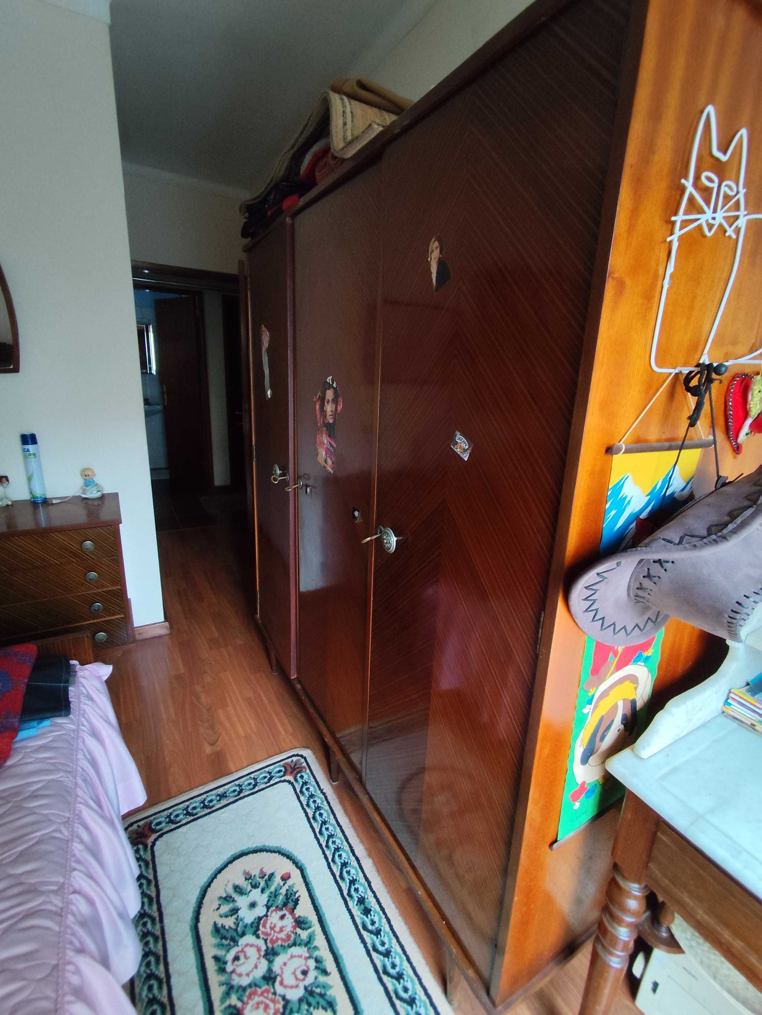 Mobilia de cama completa