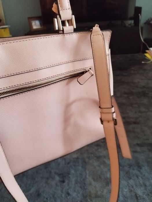 Mala Guess rosa claro