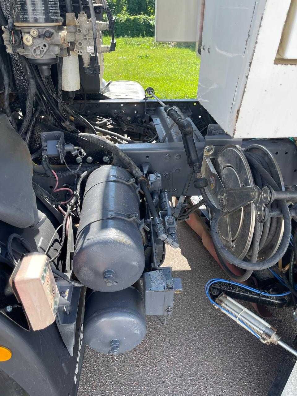Прибиральний автомобіль Iveco ML150E22