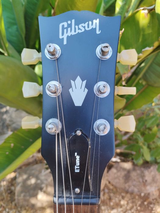 GIBSON SG Futura Electric Guitar / Guitarra