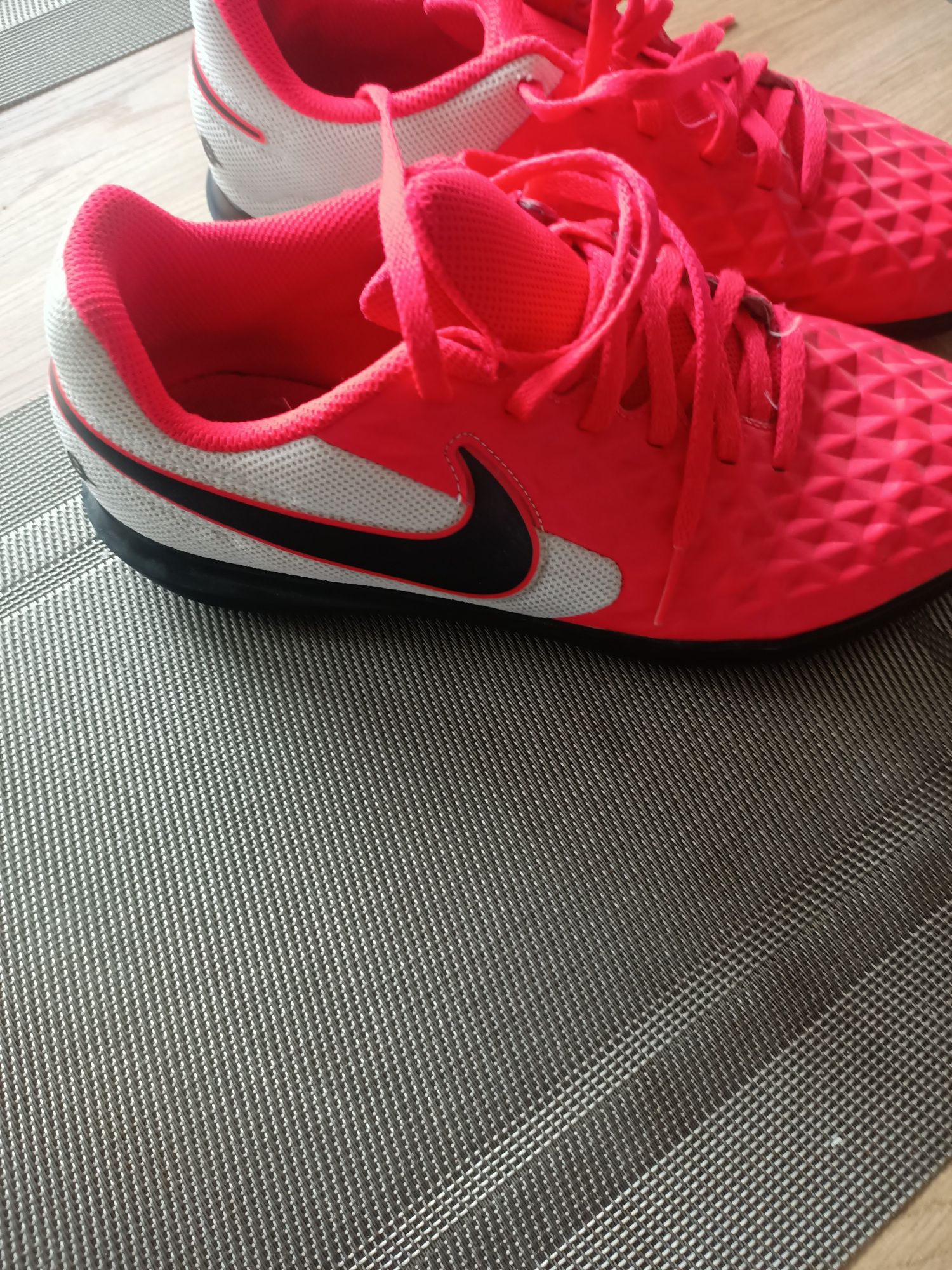 Buty sportowe chłopięce