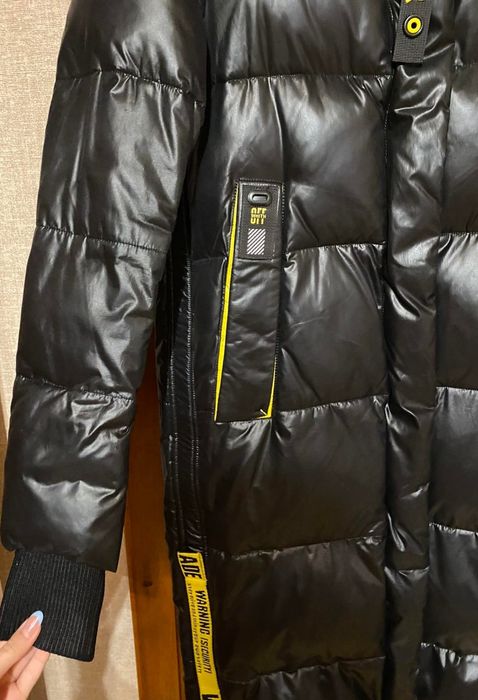 Пуховик розмір XS