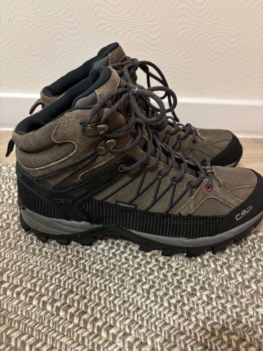 Продам чоботи CMP 43-44 розмір