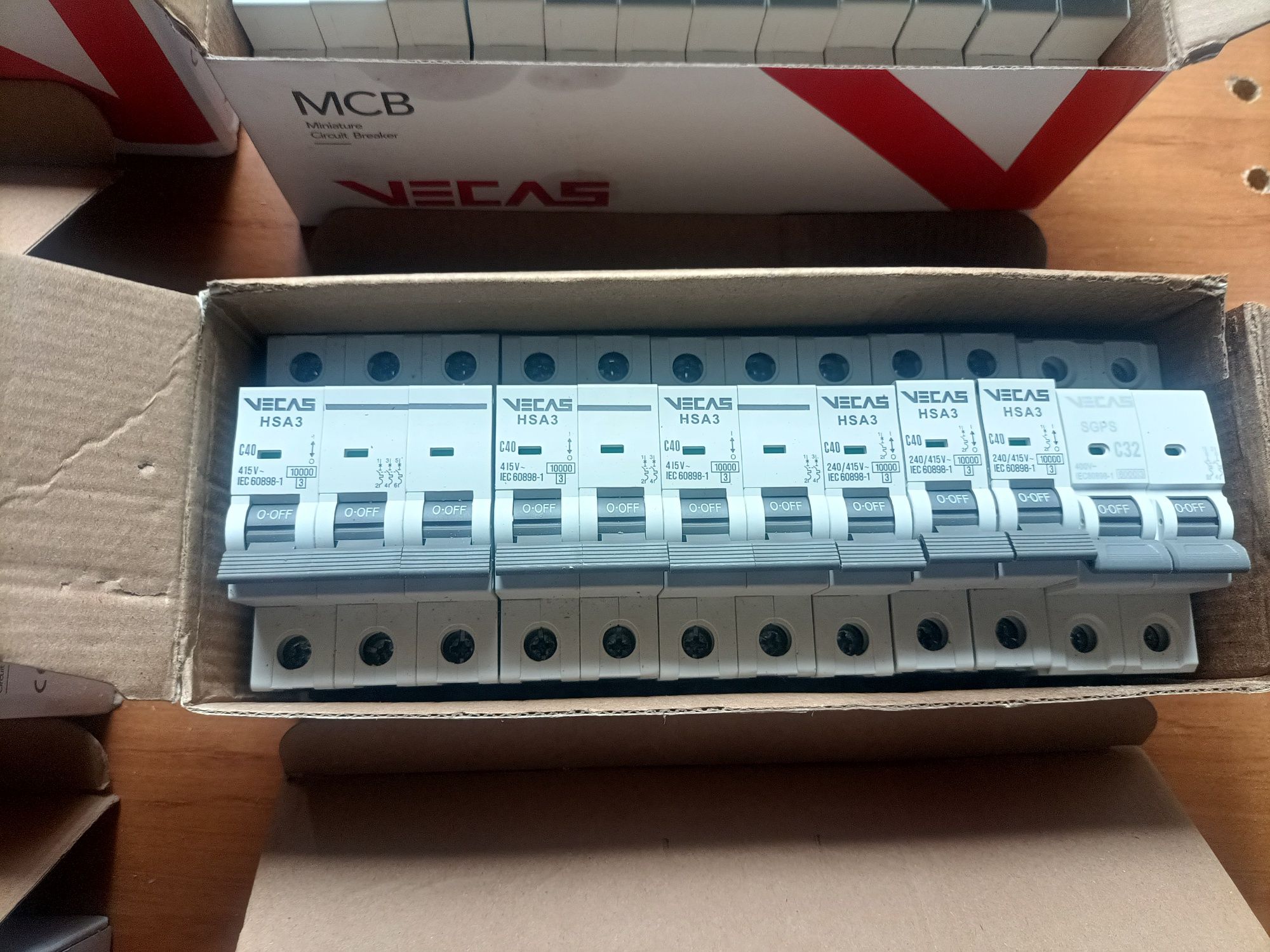 Bezpieczniki elektryczne ,różnicowe