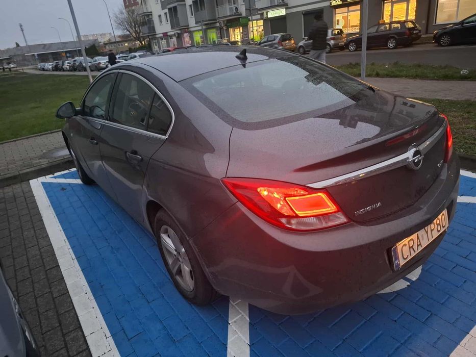 Opel insignia swiezo sprowadzona zarejestrowana