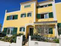 Moradia a 2 minutos de Caldas da Rainha, T3+1, 3 suites, 4 casas de ba