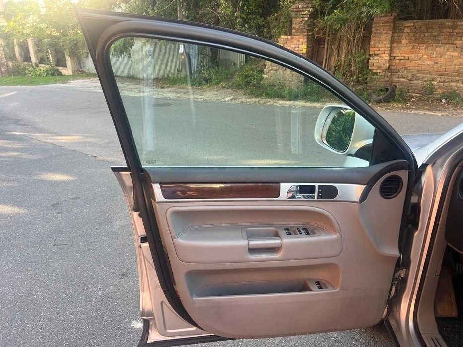 Volkswagen Touareg Facelift 2007 рік в Україні!