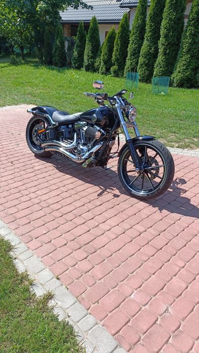 Harley Davidson breakout