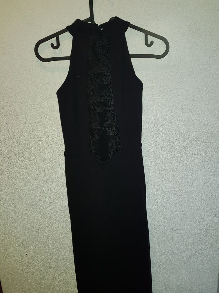 Długa suknia Asos 34. Odkryte plecy, koronka. Czarna.