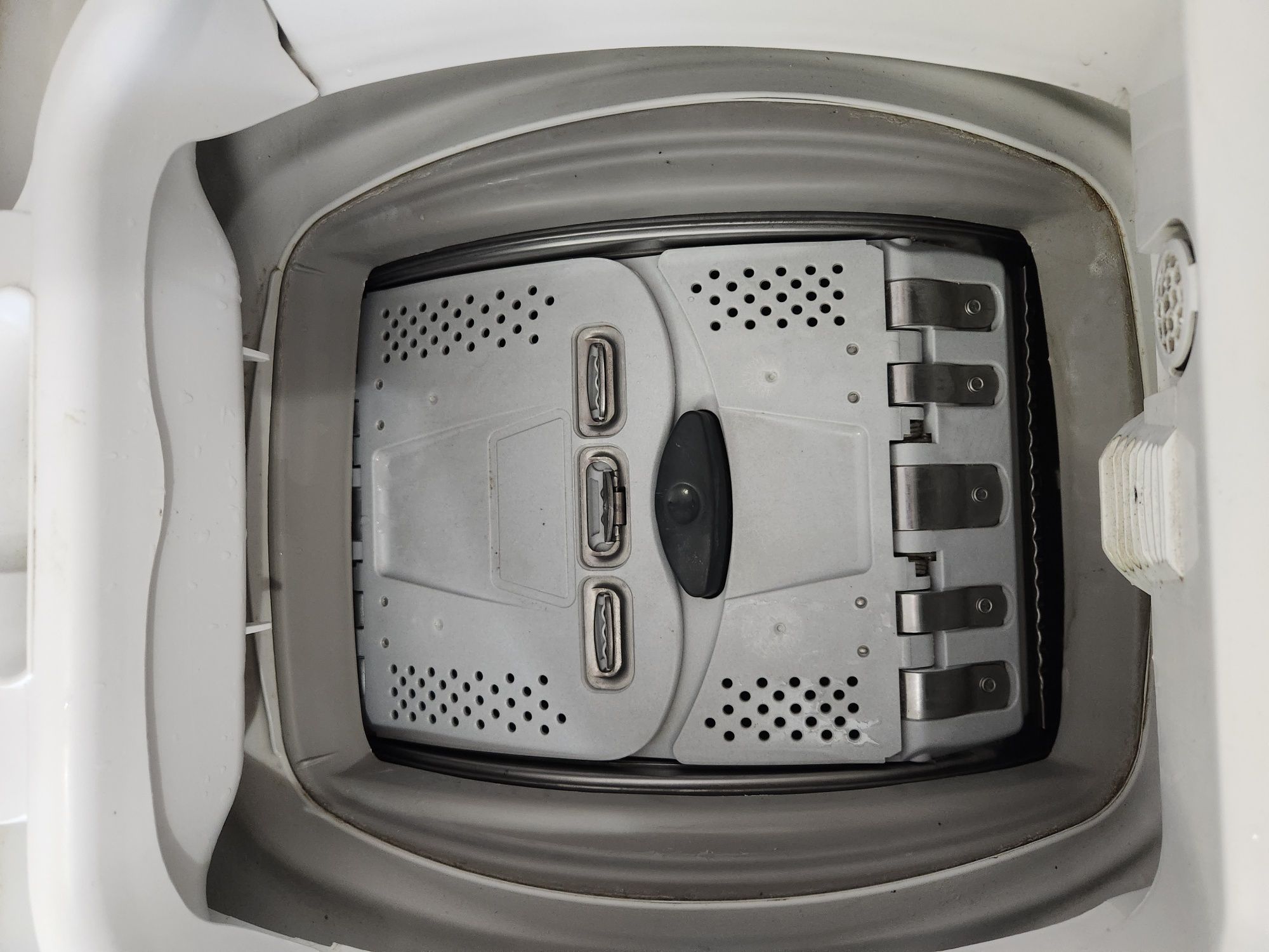 Продам БУ стиральну машинку Zanussi Lindo100. Торг