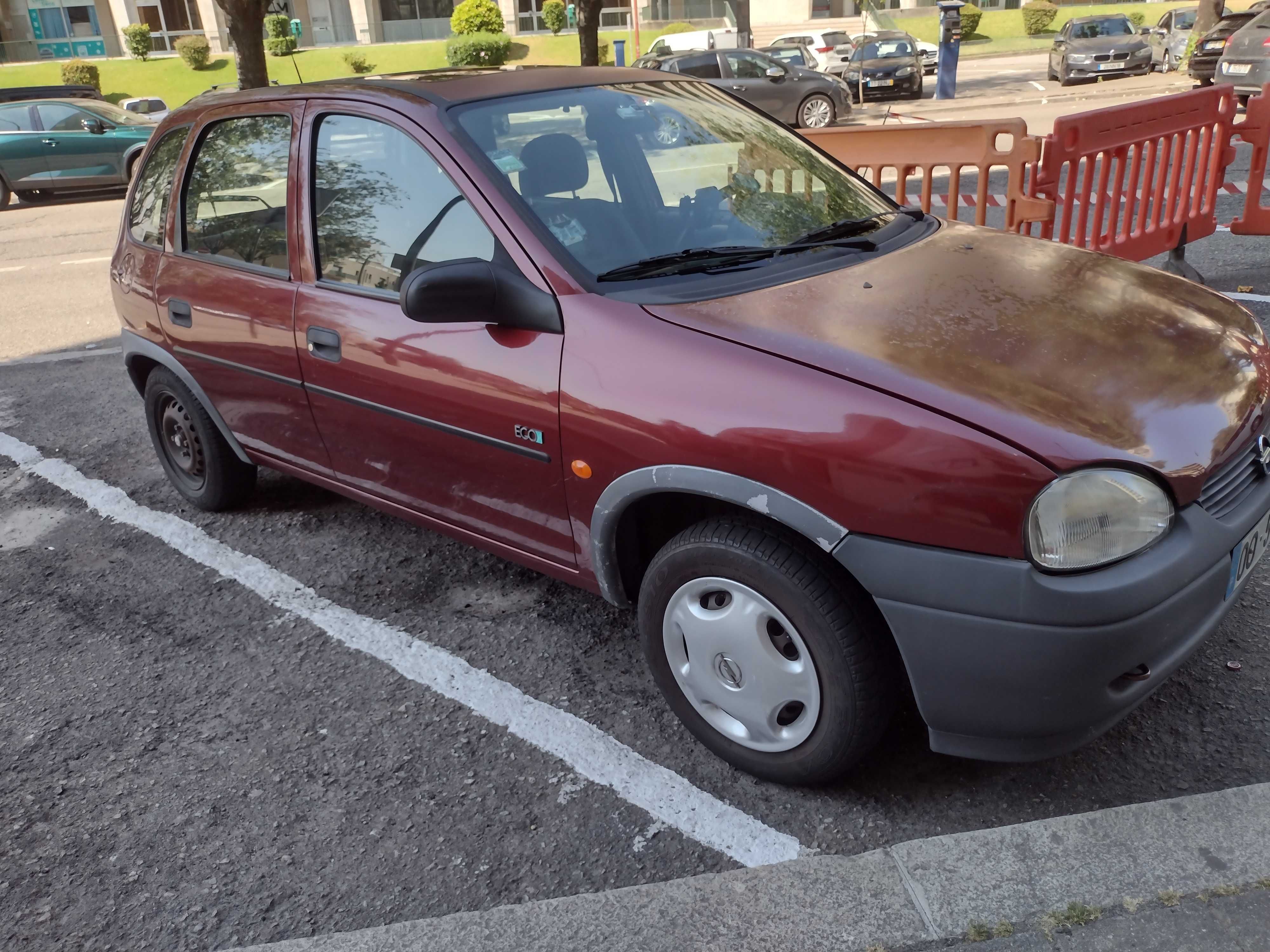 Opel Corsa Muito Econômico
