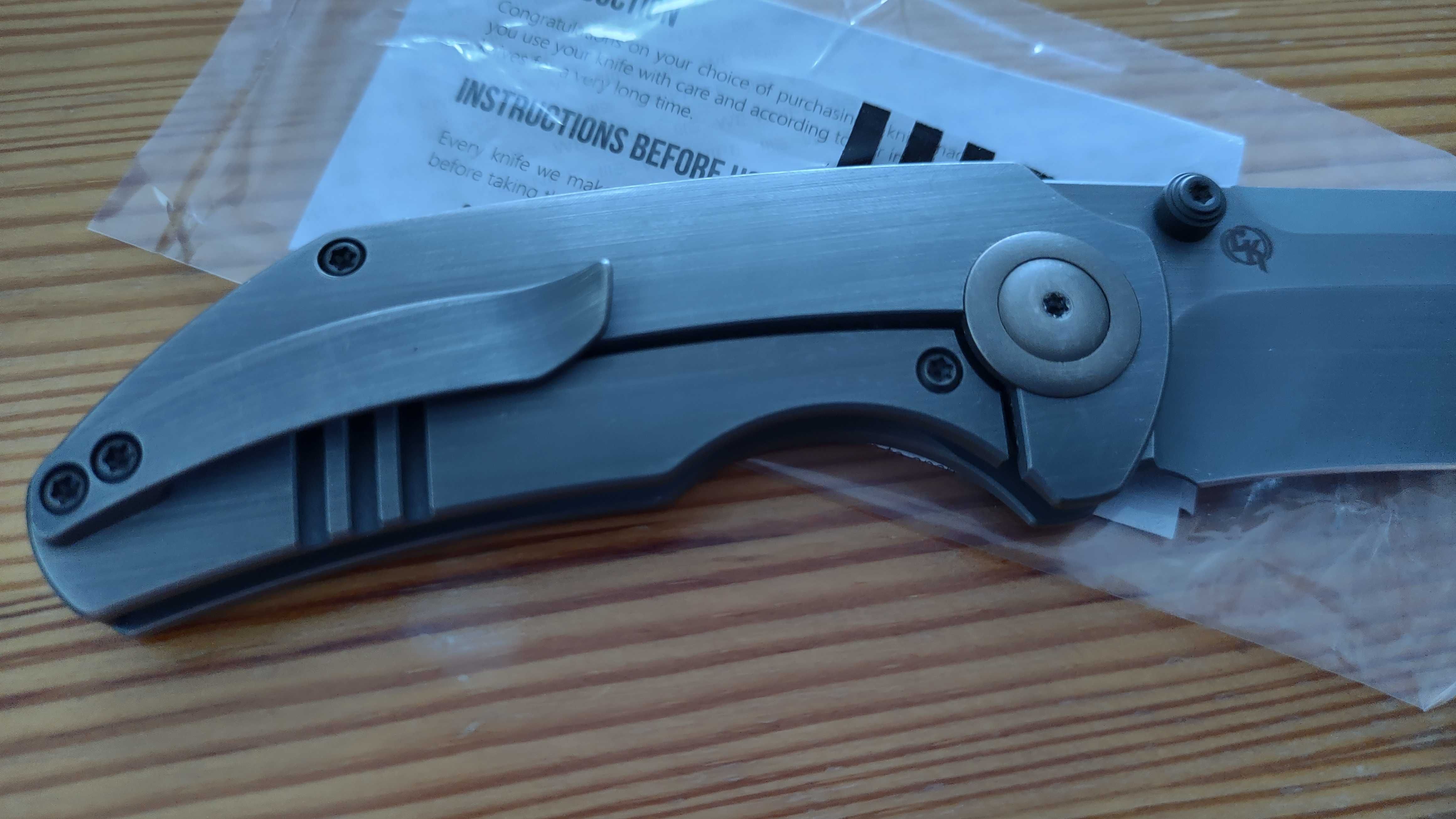 Nóż składany WE Knife Thug, Tytan, CPM 20CV, frame lock