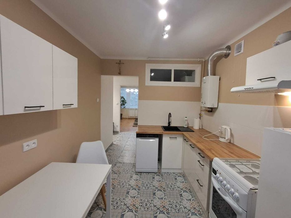 Oława -Rynek mieszkanie na wynajem 2 pok.2piętro 49,4m2 plus balkon