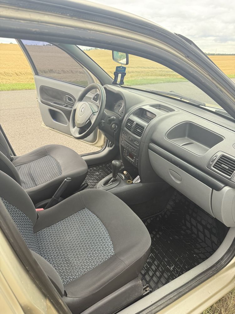 Renault Clio(Symbol) 1.4 газ/бенз автомат 2007