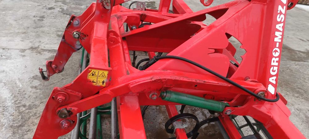 Agregat uprawowy kultywator 3 m z hydropakiem, do siewnika – Agromasz