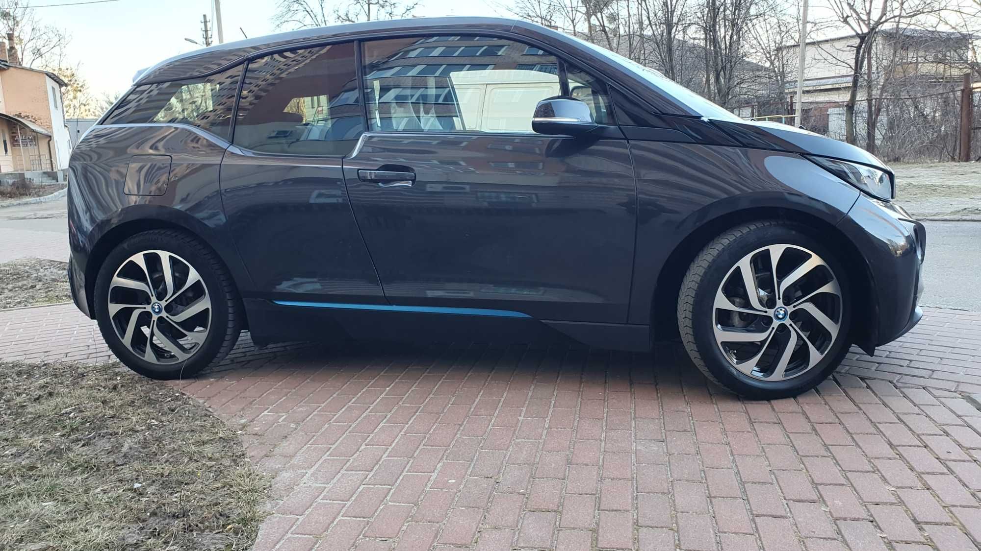 BMW i3 2015 року