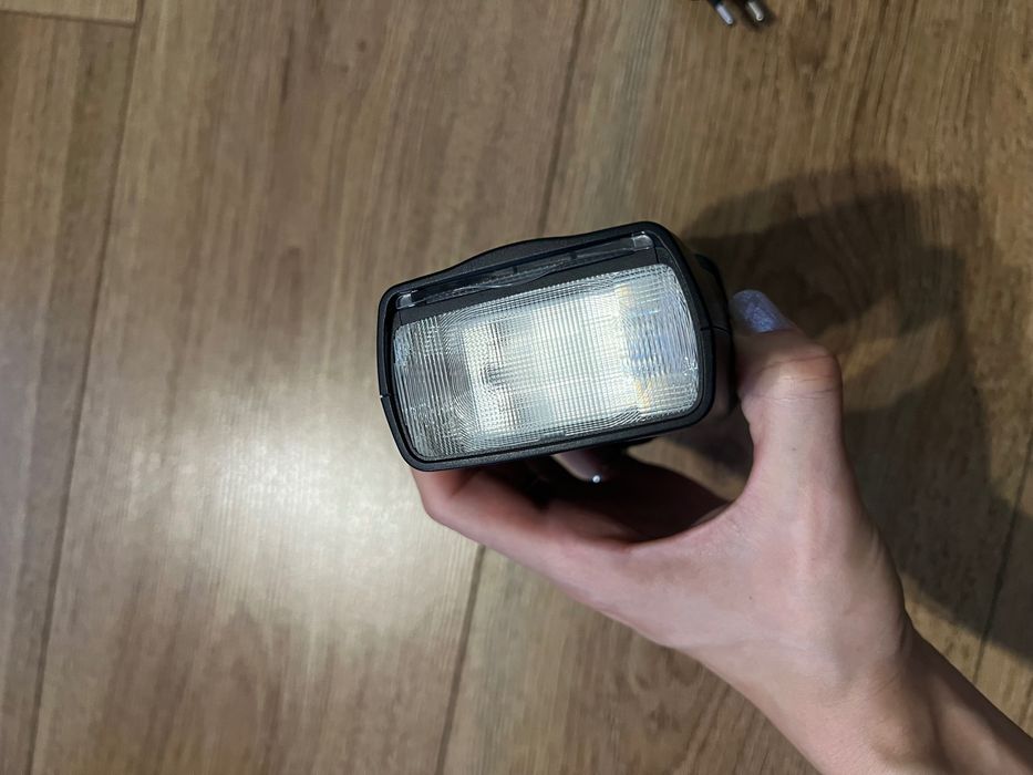 спалах canon 430EX II