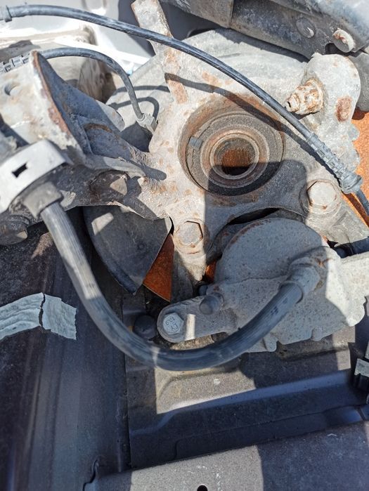 Dacia Duster kanapa wnętrze tapicerka ćwiartka belka
