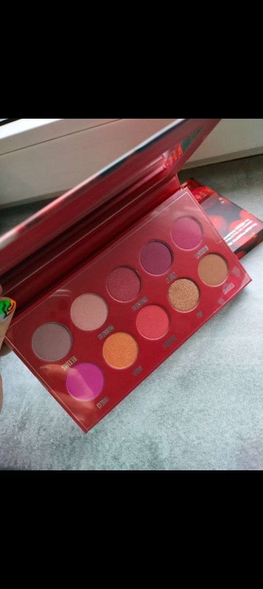 Nowa paleta cieni brązy róże czerwone mat błysk 10 cieni paleta Makeup