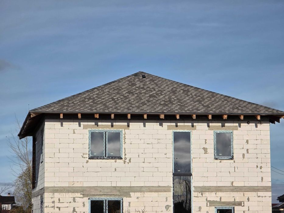 Майстри-покрівельники. Ремонт крыши. Будівництво дахів під ключ