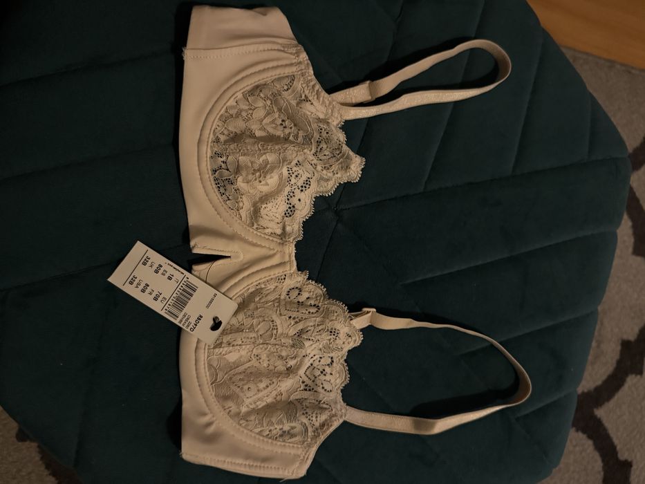 Koronkowy biustonosz balkonetka Denise