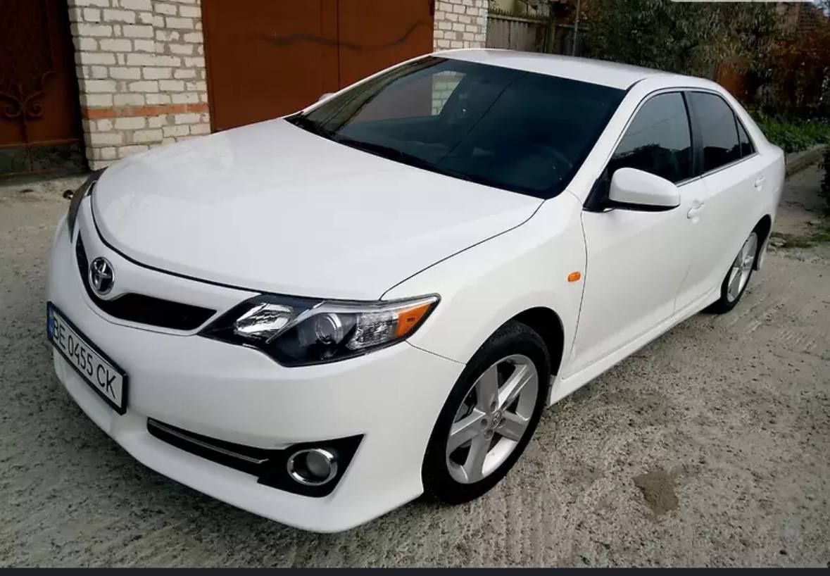 Toyota Camry 2014