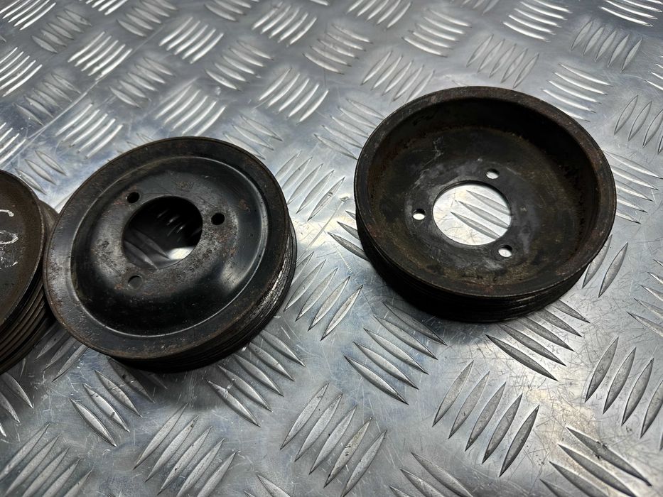 Шкив помпы OPEL Omega A C26NE, 30NE, C30NE, C30SE 90285496