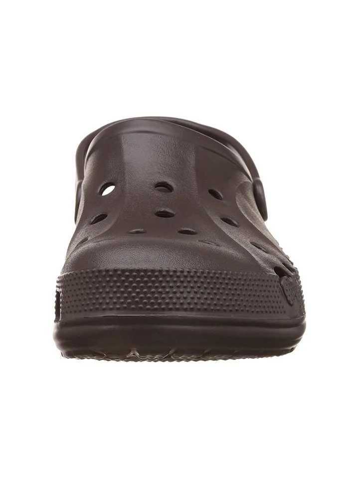Chodaki w kolorze ciemnobrązowym Crocs 38