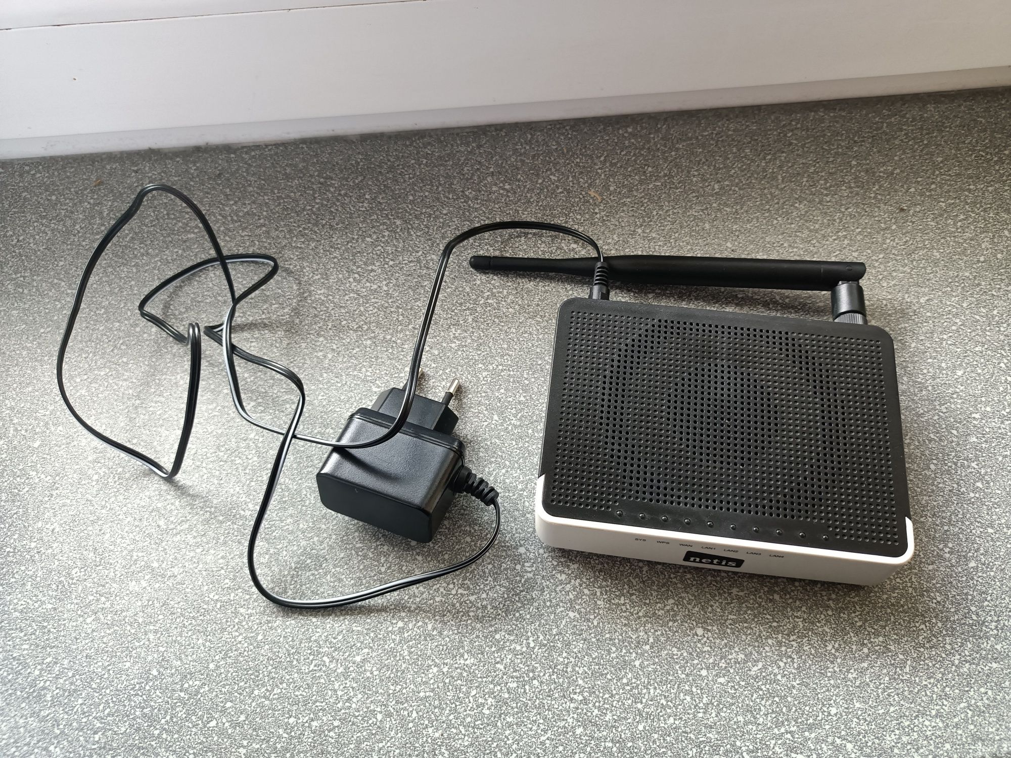 Netis WF2411d Router