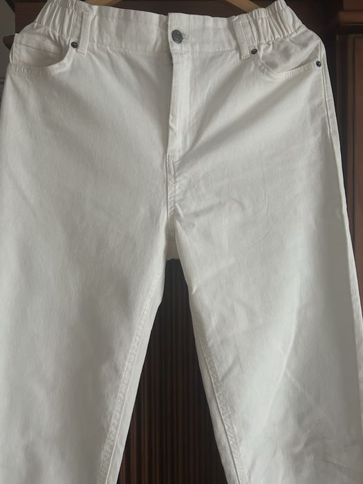 Spodnie jeansowe Reserved