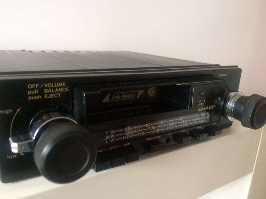 Auto Radio Vintage Sharp