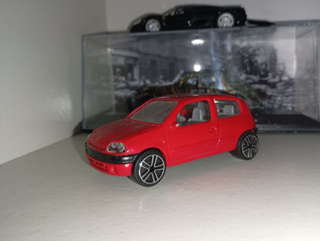 Carros miniatura a escala