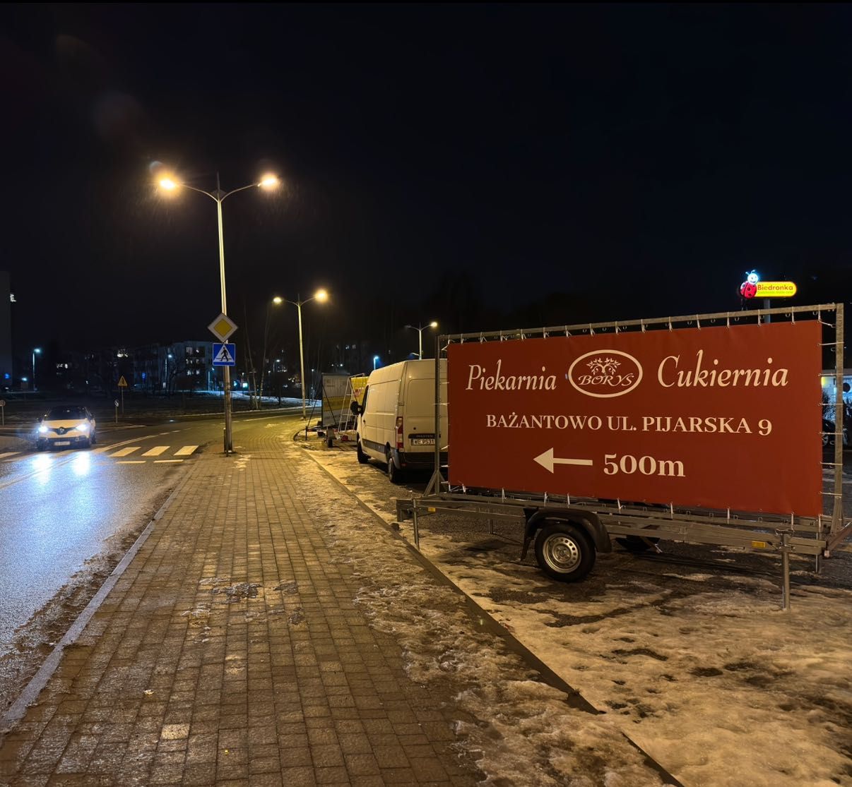 Przyczepa reklamowa wynajem Śląsk 4x2 m