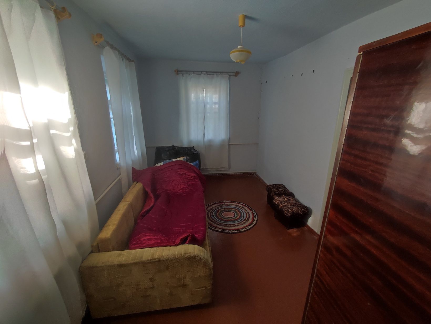 Продаж будинку центр 17900$