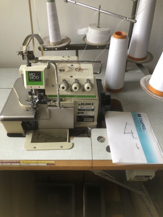 Maszyna szwalnicza do szycia overlock 3 nitkowy JUKI