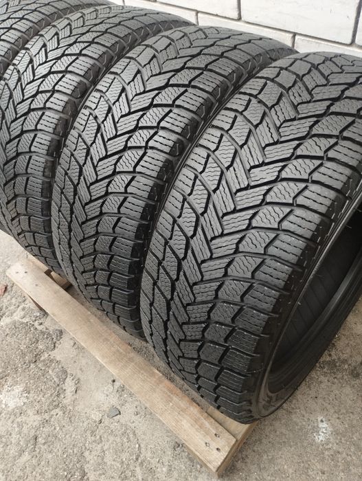 205 50 r17 Michelin X lce Snow топ шины.