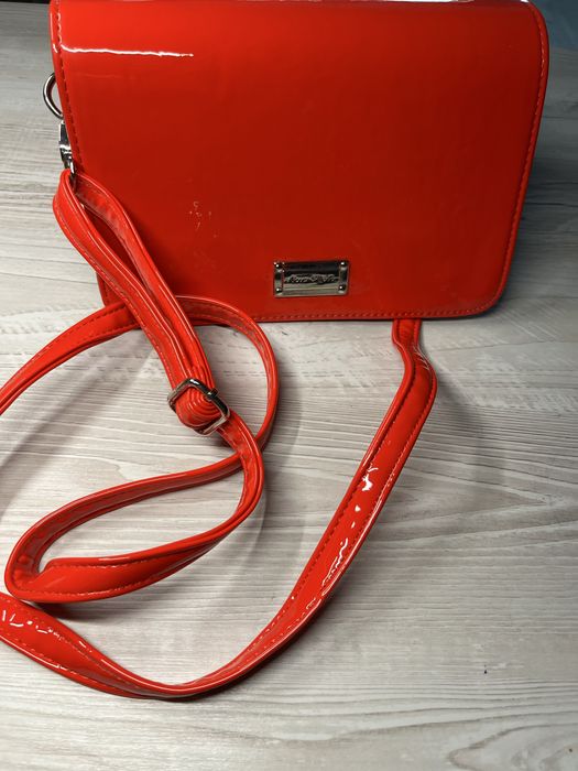 Червона сумка-клатч нова