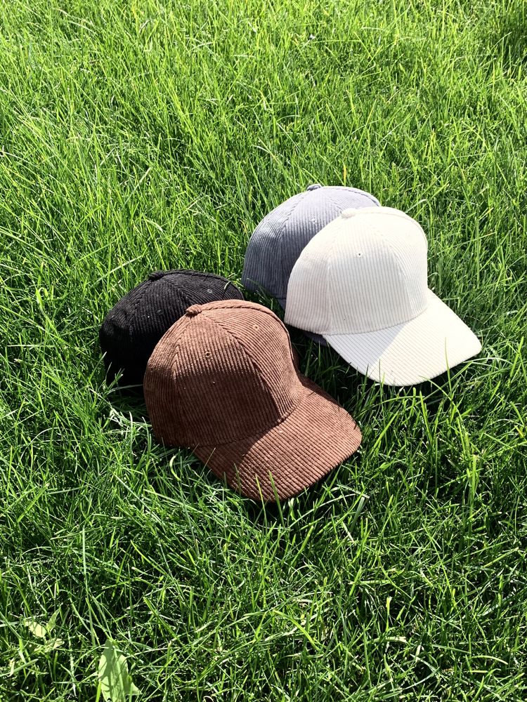 Вельветові кепки бейсболки у різних кольрах на весну/ осінь