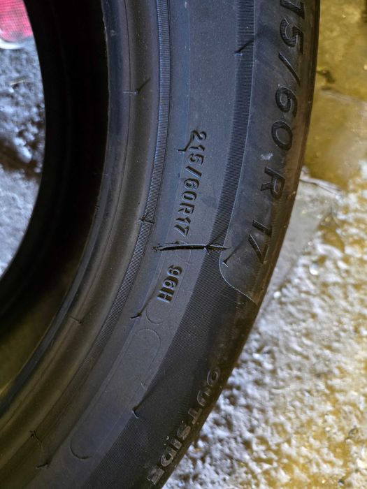 Michelin Primacy 4 _ 215/60/17