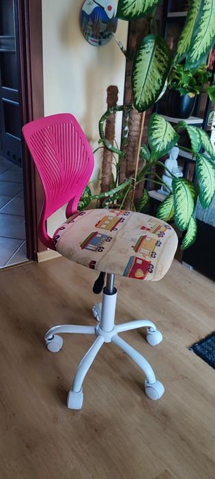 Krzeesło obrotowe do biurka