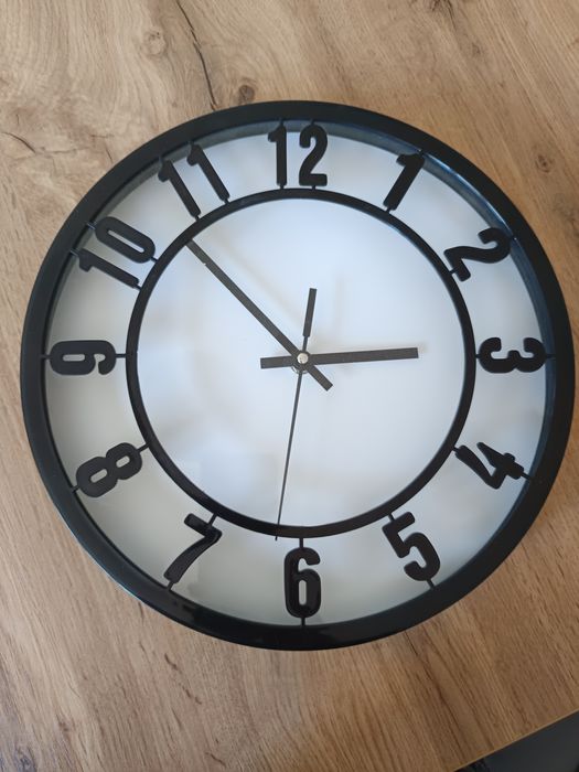 Zegar ścienny okrągły