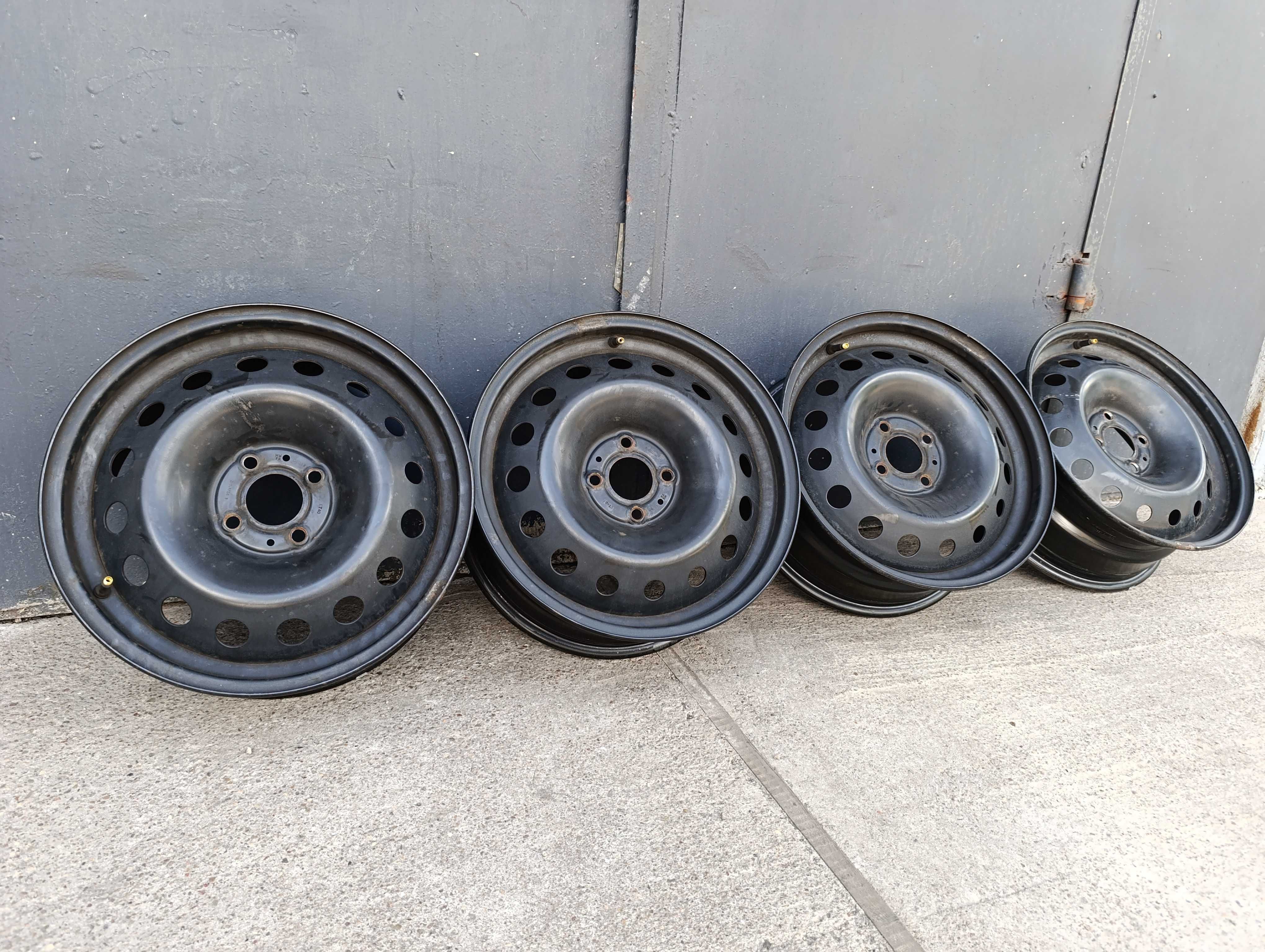 Felgi Renault Dacia 16" 4x100 ET40 6,5J Clio III IV Captur Sandero