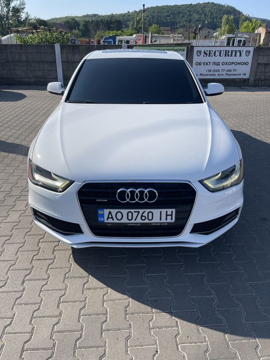 Audi A4 b8 S-line quattro