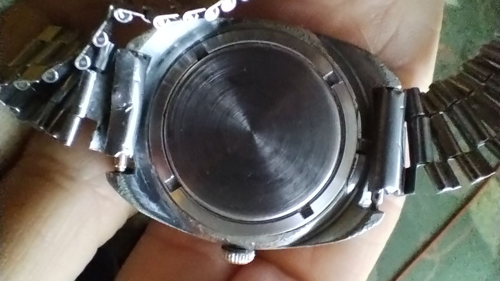 Zegarek mechaniczny Poljot z datownikiem
