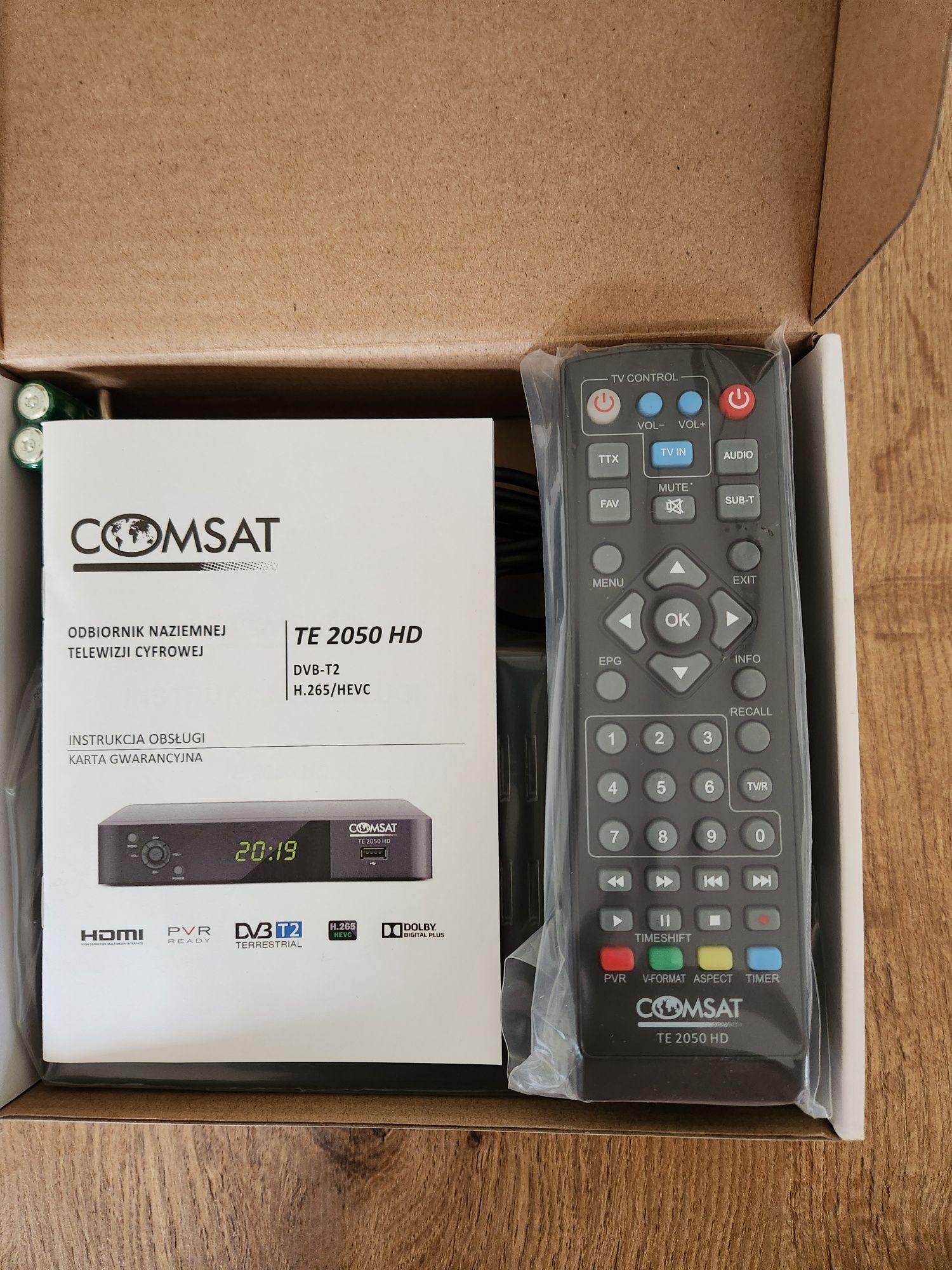 Nowy z pilotem dekoder DVB-T/T2 Comsat TE 2050 HD