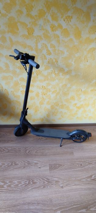 Електросамокат Xiaomi Mi Electric Scooter 1S