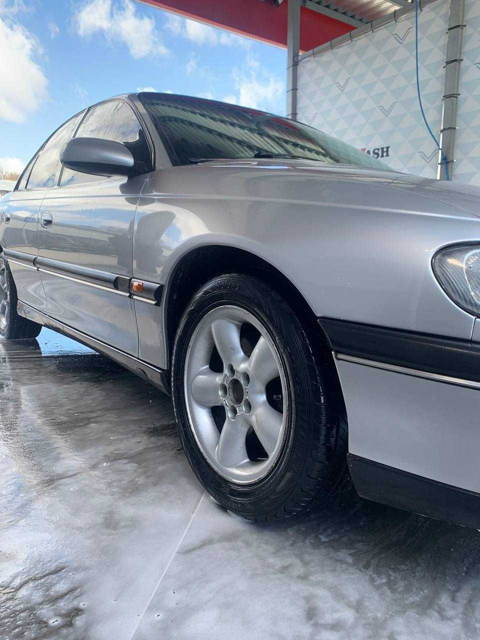 Opel Omega B 2.0 ГАЗ/БЕНЗИН Хороше,осблужене авто.