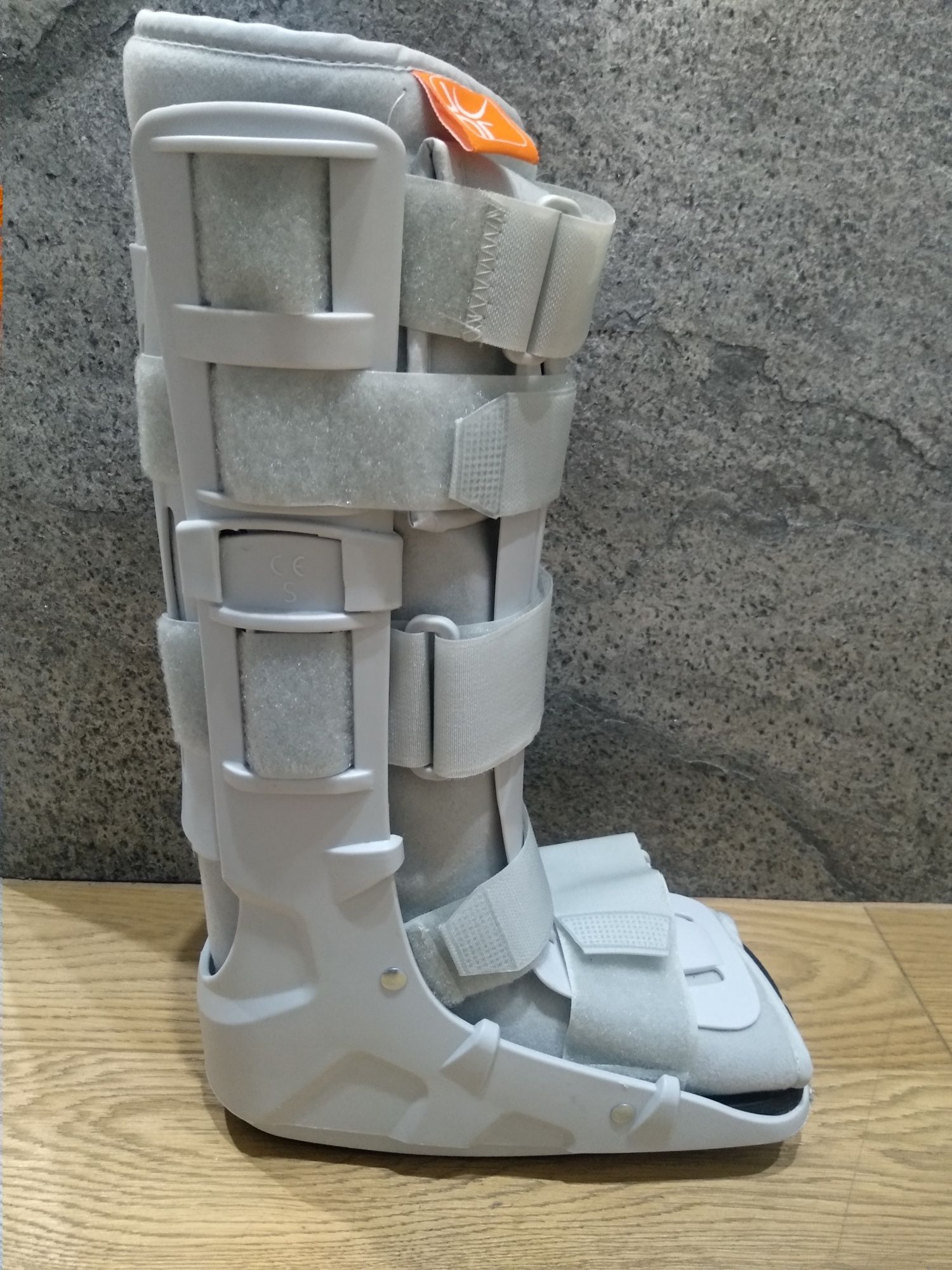 Orteza stabilizator stawu skokowego i stopy Airstep Walker Orthoservic