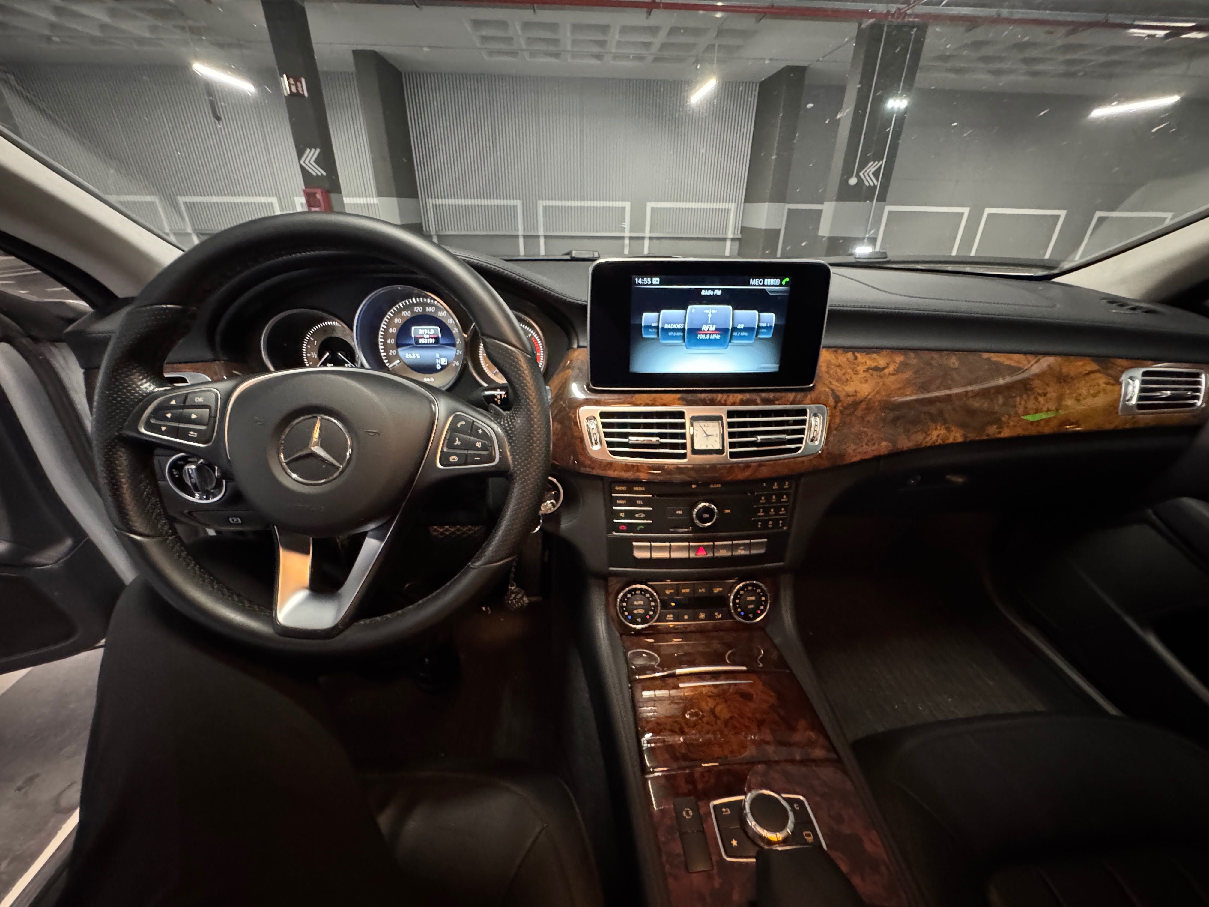 Mercedes-Benz CLS 350d 2016 — Elegância, Potência e Conforto Absoluto