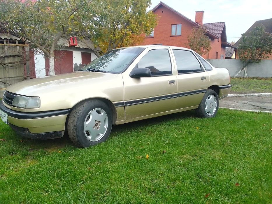 Продам Опель вектра А 2.0 інжектор